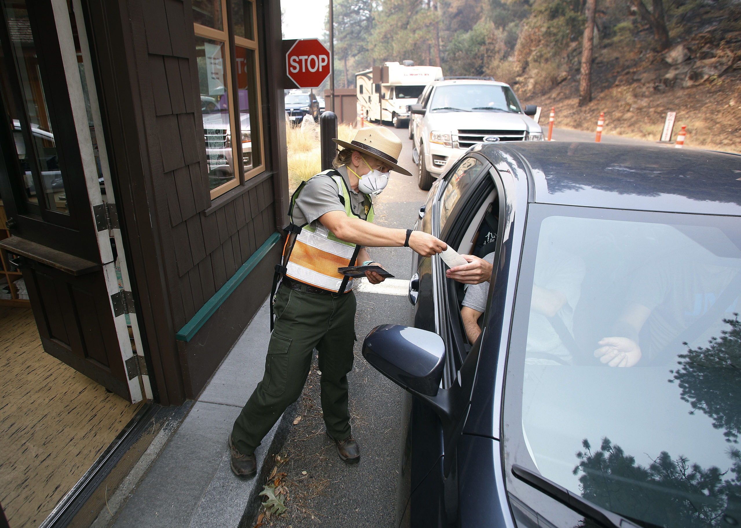 Photo of cars at Yosemite gate