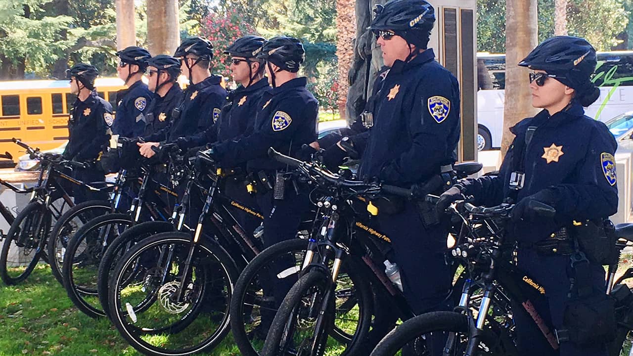 Photo of police officers